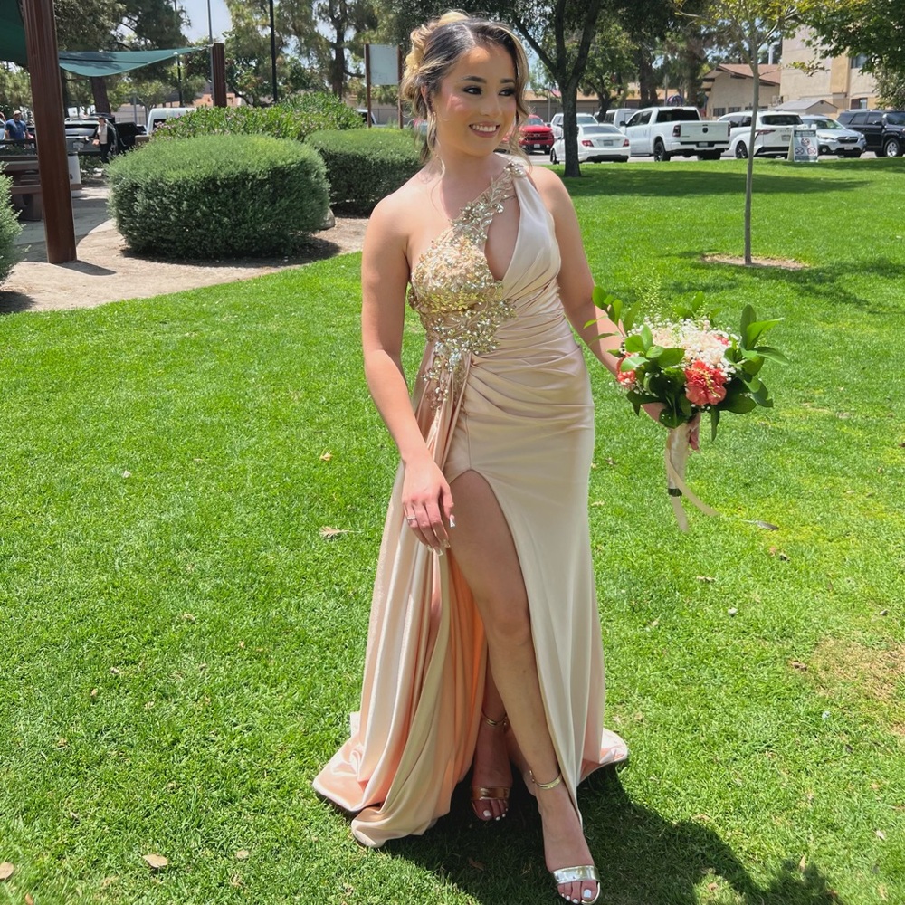 Elegant Gold Evening Gown